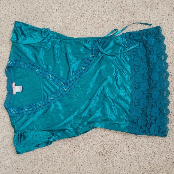 Vol 1 Tops - Top